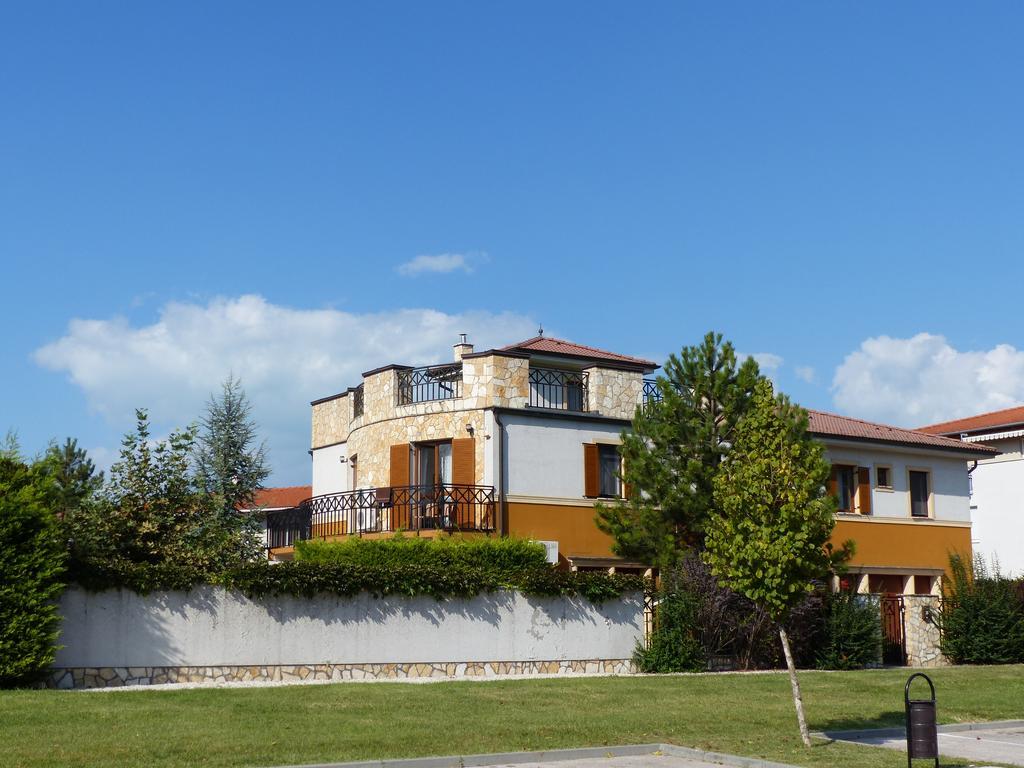 Toscana Lakeside Apartments I - II Family Friend Siófok Eksteriør billede